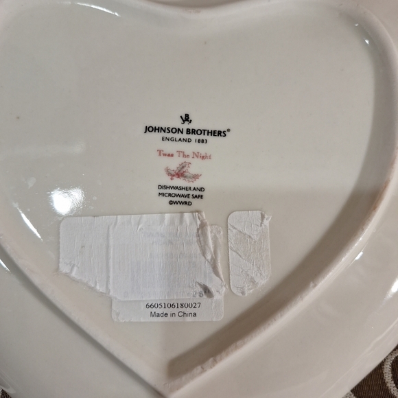 Johnson Brothers Twas The Night Before Christmas Red and White Heart Plate - Picture 8 of 11